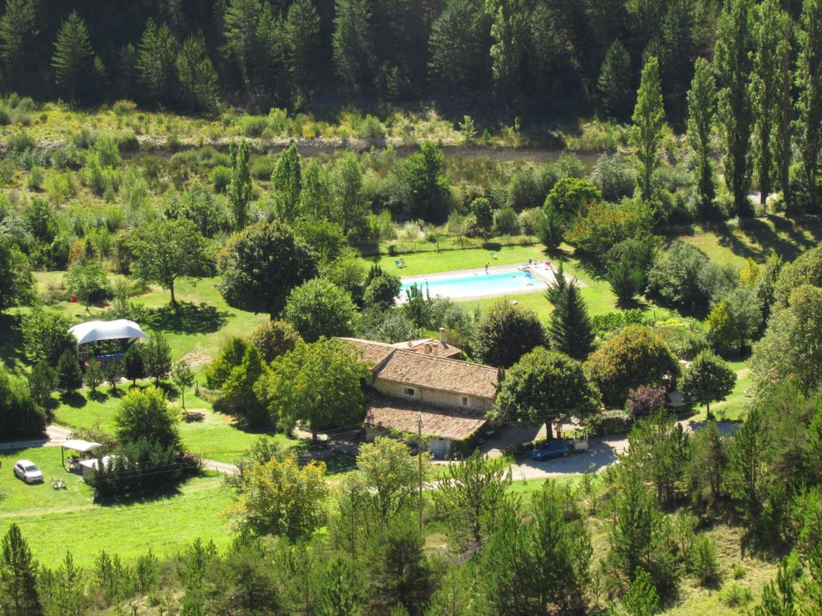 Le Moulin Bed and Breakfast Pradelle Exteriör bild