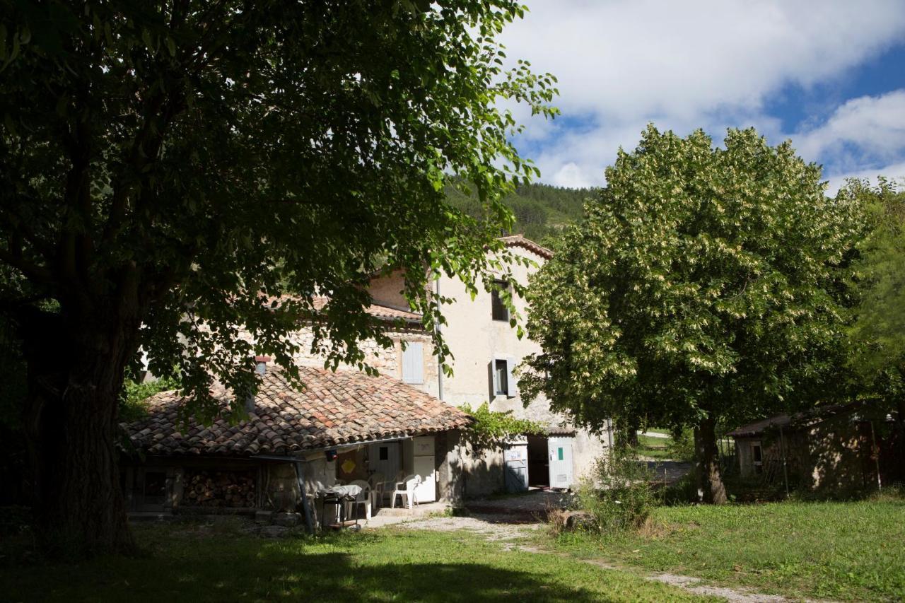 Le Moulin Bed and Breakfast Pradelle Exteriör bild