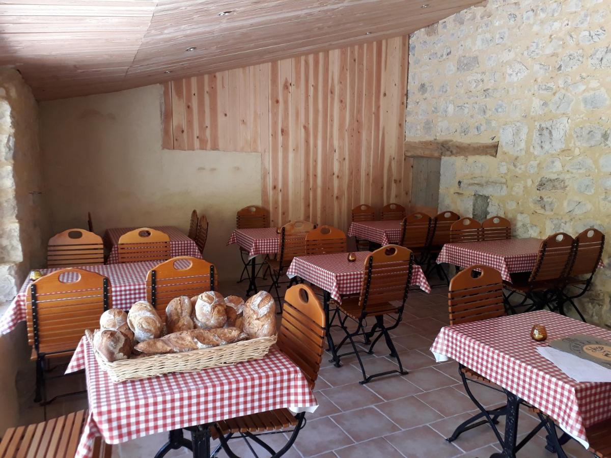 Le Moulin Bed and Breakfast Pradelle Exteriör bild