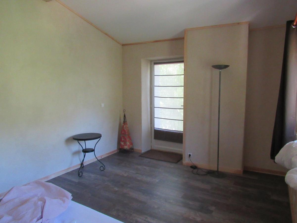 Le Moulin Bed and Breakfast Pradelle Exteriör bild