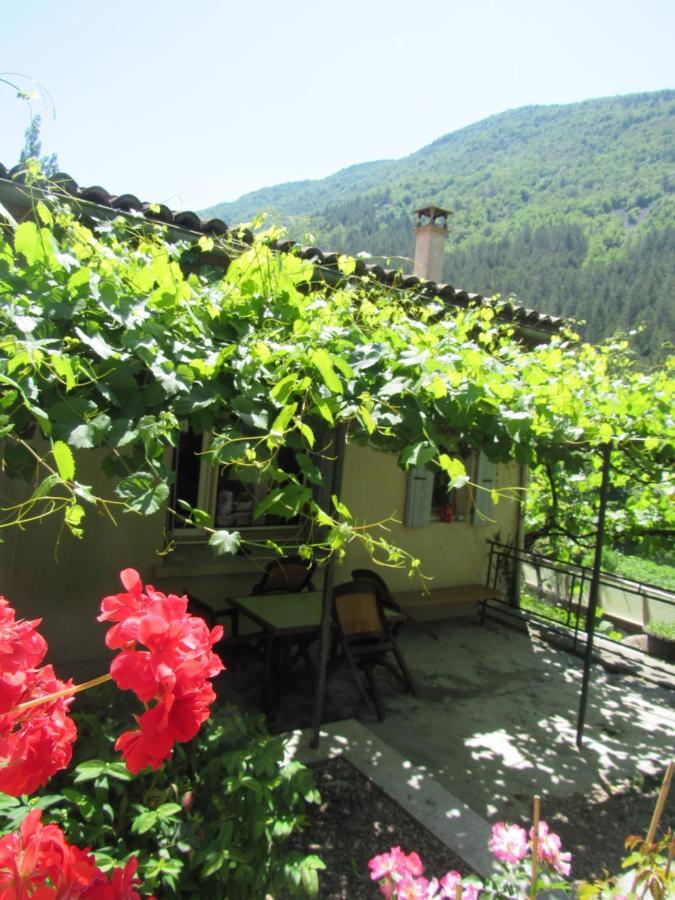 Le Moulin Bed and Breakfast Pradelle Exteriör bild