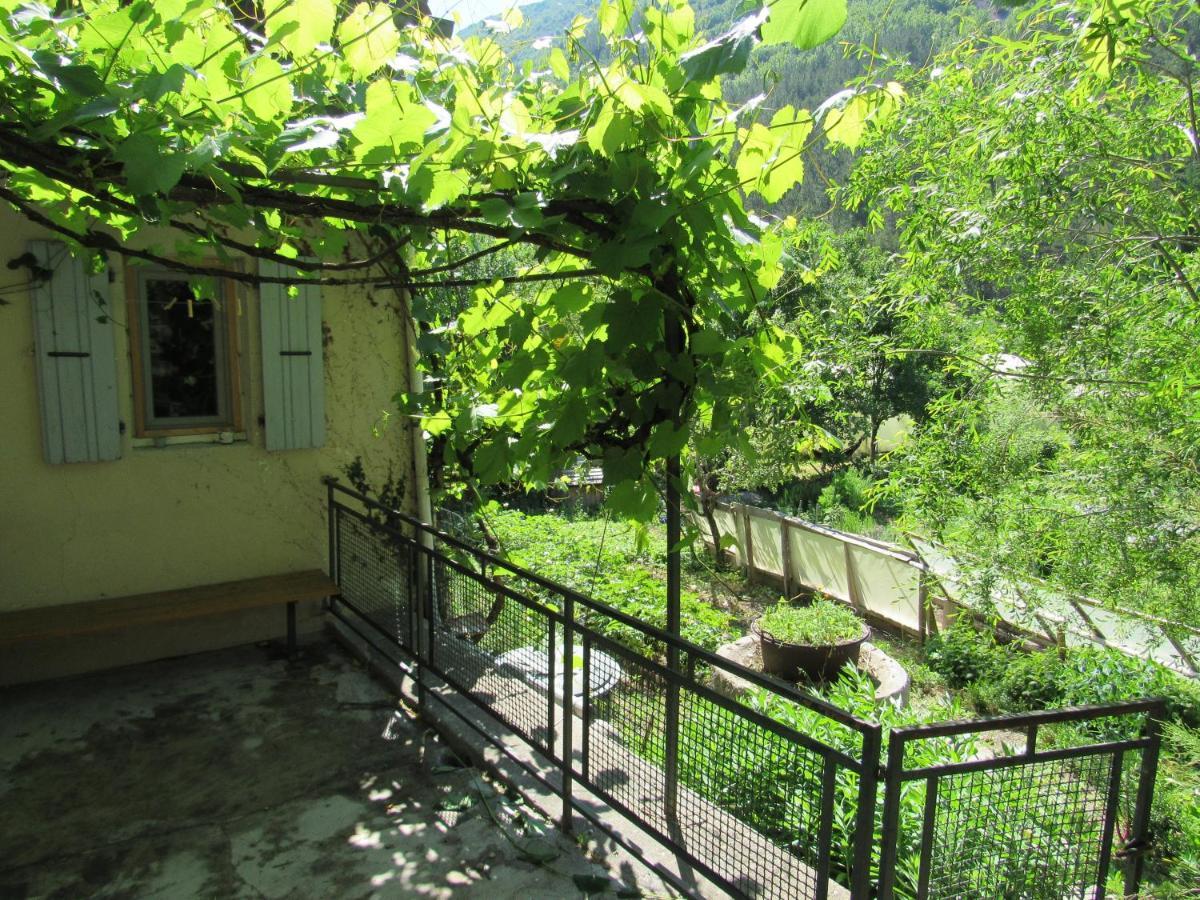 Le Moulin Bed and Breakfast Pradelle Exteriör bild