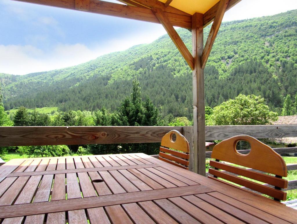 Le Moulin Bed and Breakfast Pradelle Exteriör bild